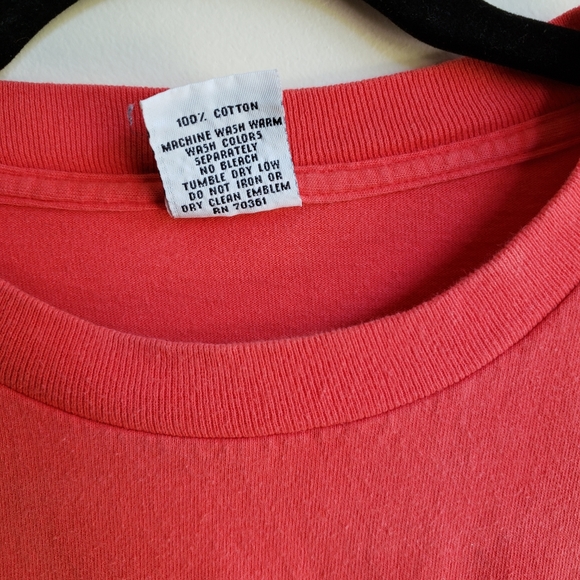 Vibrant Vintage Embroidered Hong Kong Shirt - Picture 6 of 11